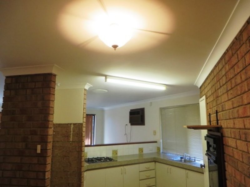 1A Leop Court, Parmelia WA 6167