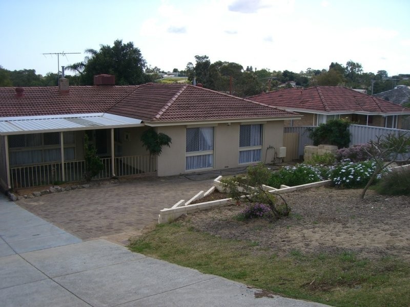 83 Orelia Avenue, Orelia WA 6167