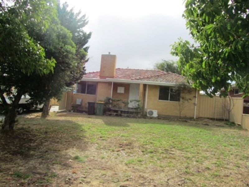 35 Nathaniel Way, Orelia WA 6167