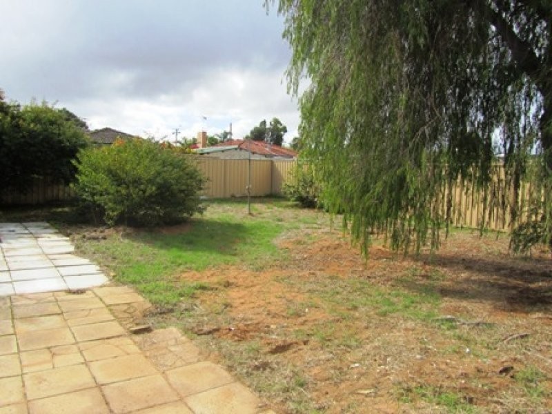 35 Nathaniel Way, Orelia WA 6167