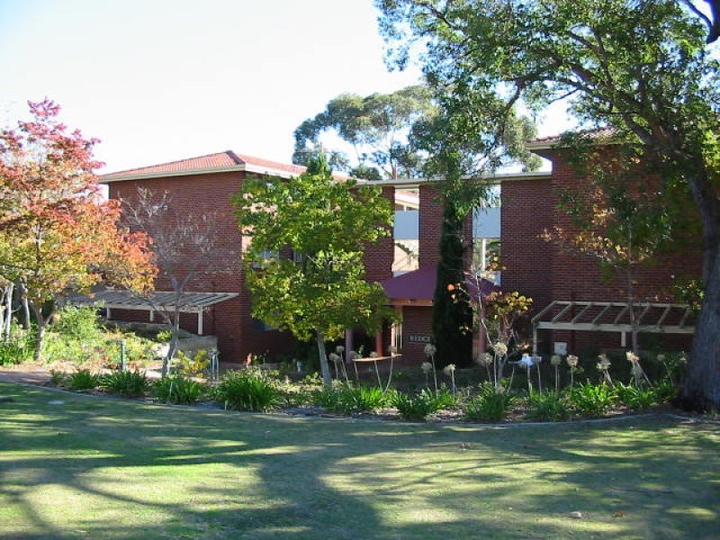 8/14 Canham Way, Orelia WA 6167