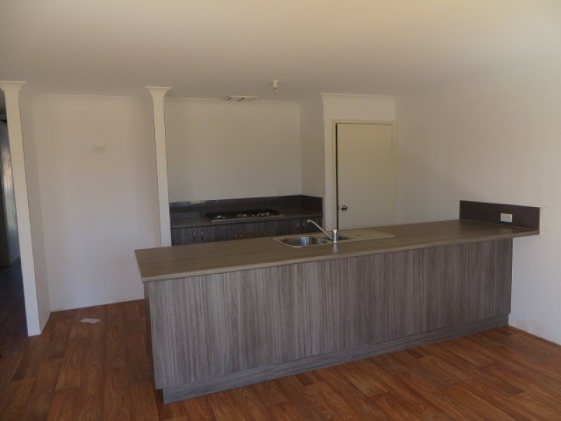 36 Walden Street, Wellard WA 6170