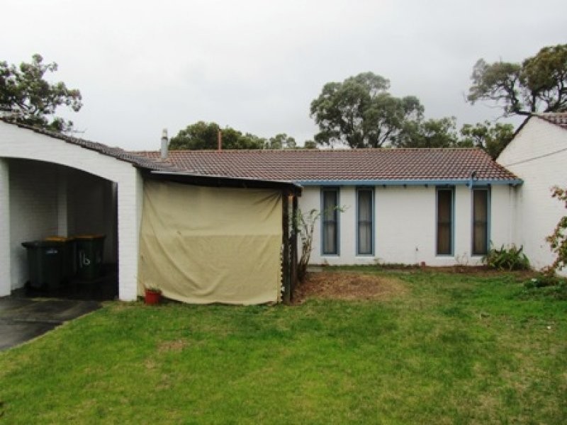 16 Pengilly Rd, Orelia WA 6167