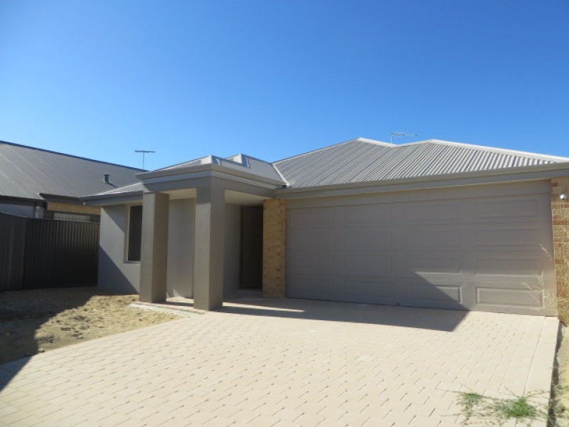 8 Solstice Bend, Wellard WA 6170