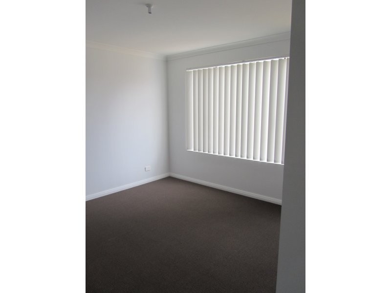 7 Rochdale Circle, Meadow Springs WA 6210