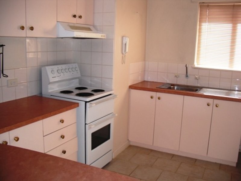 14/15 Pudney Place, Orelia WA 6167