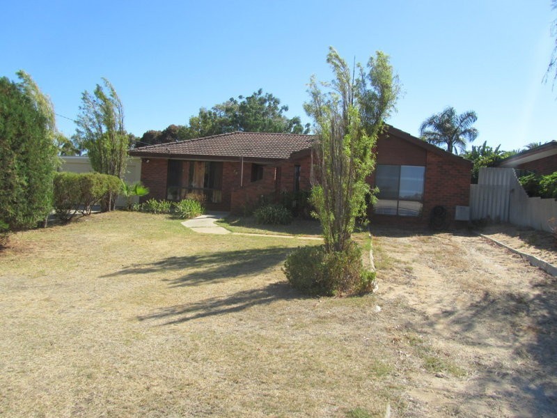 28 Bickner Way, Parmelia WA 6167