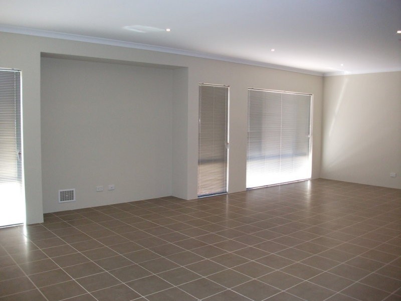 10 Brockenhurst Link, Wellard WA 6170