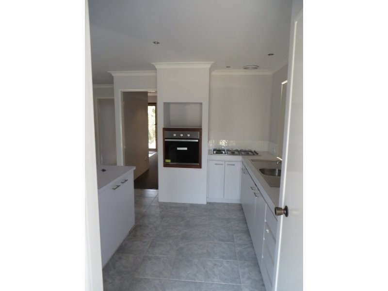 25 Hargrave Place, Parmelia WA 6167