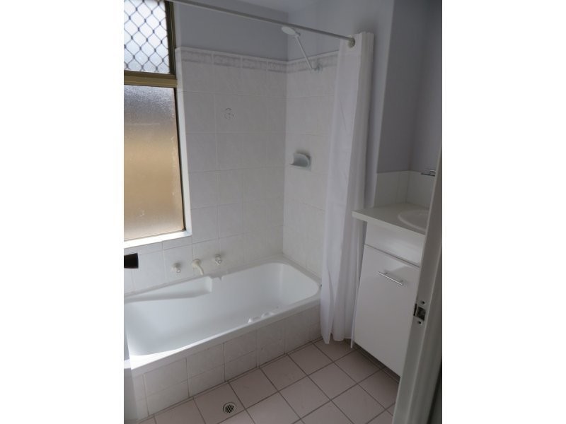 25 Hargrave Place, Parmelia WA 6167