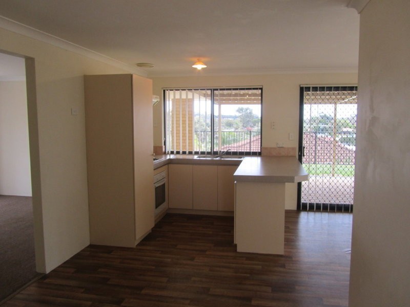 19 Hargrave Place, Parmelia WA 6167