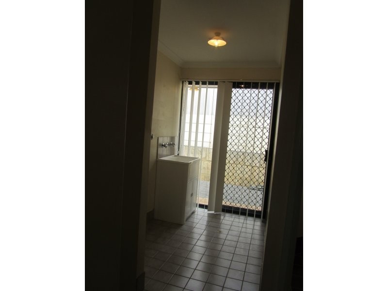 19 Hargrave Place, Parmelia WA 6167