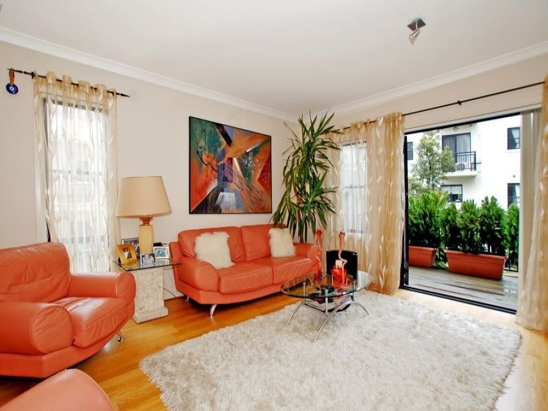 2 Goodlet Close, Lane Cove NSW 2066