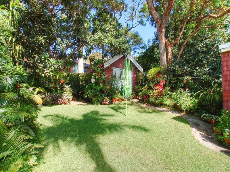 24 Carlotta Street, Greenwich NSW 2065