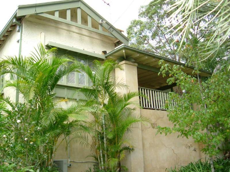 1 Ronald Avenue, Greenwich NSW 2065