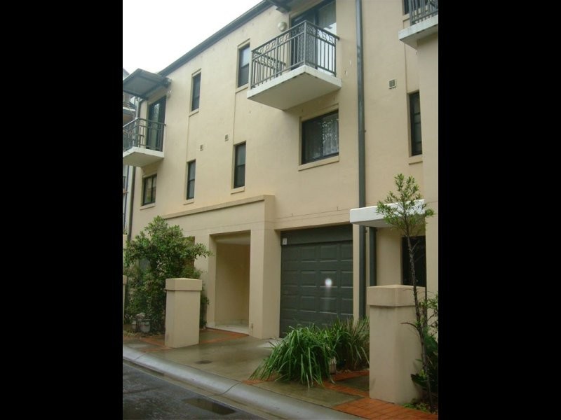 9 Reddish Close, Lane Cove NSW 2066