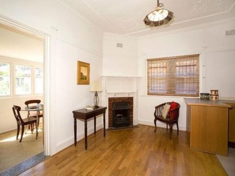 32 River Road, Wollstonecraft NSW 2065