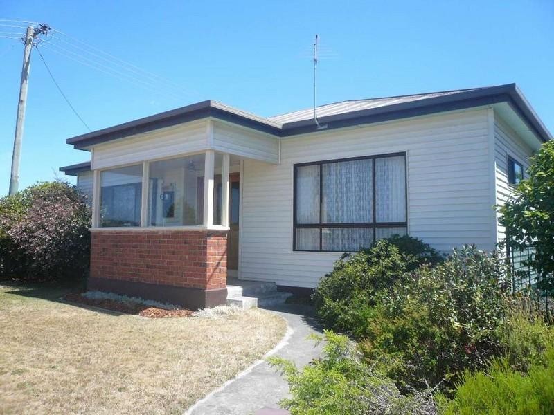10 Button Street, Mowbray TAS 7248