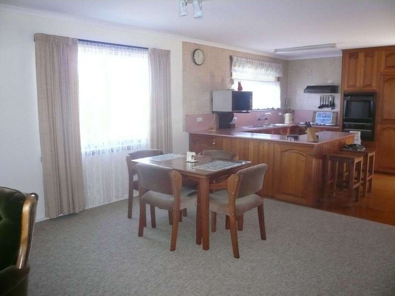 10 Button Street, Mowbray TAS 7248