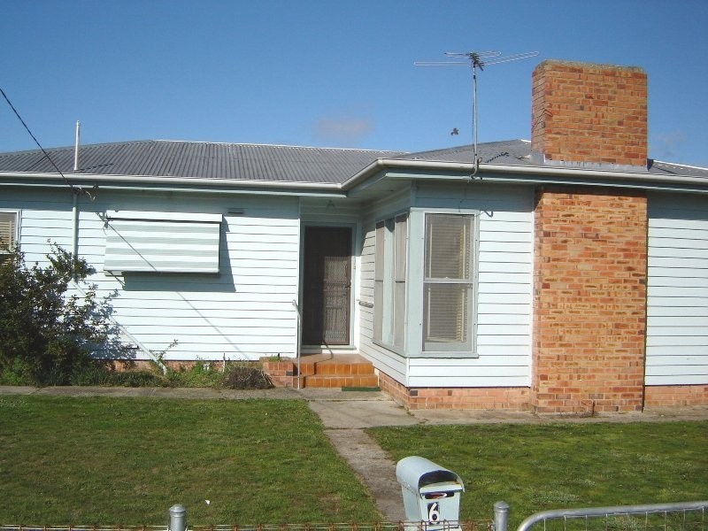 6 Trueman Crescent, Mowbray TAS 7248