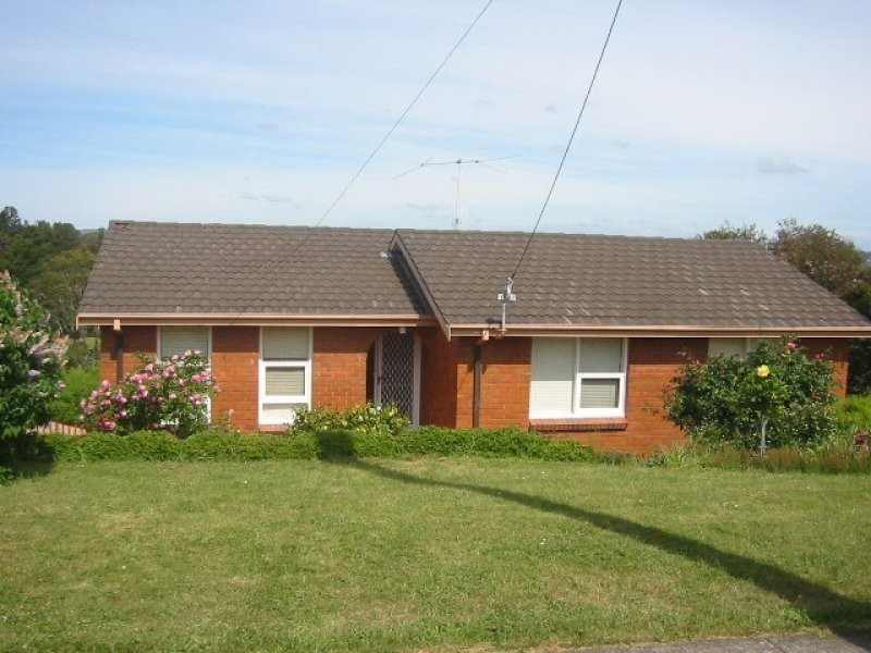 36 Crandon Crescent, Newnham TAS 7248