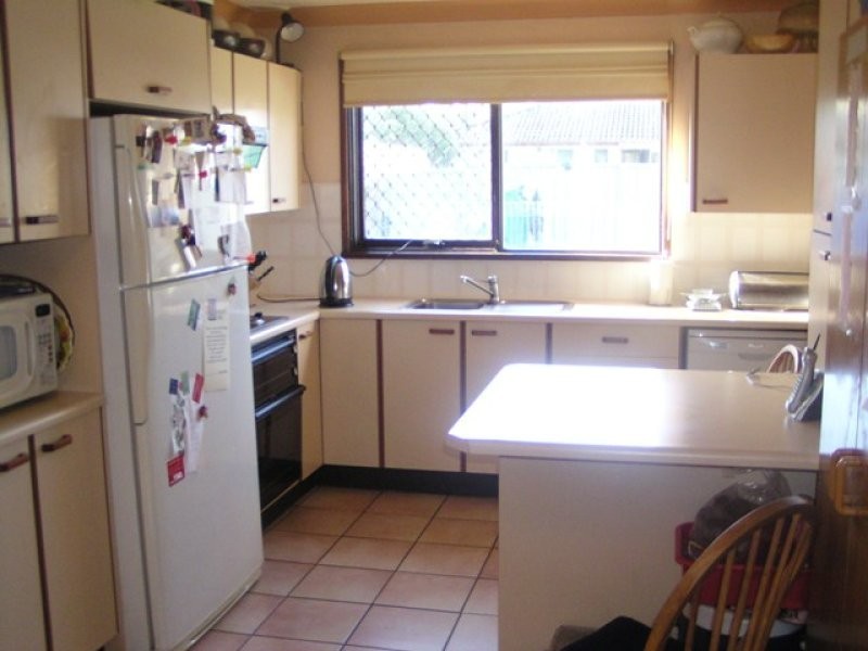 5 Valentia Parade, Tenambit NSW 2323