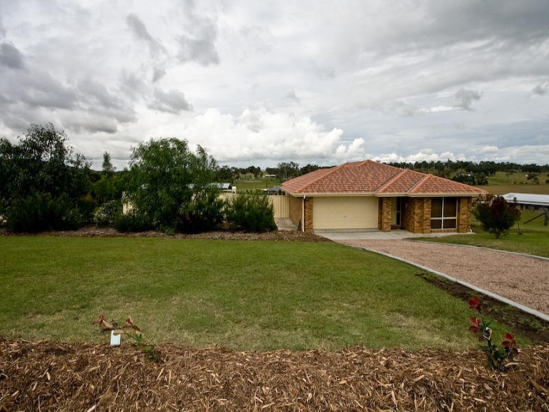 11 Loch Gogle Drive, Woodville NSW 2321