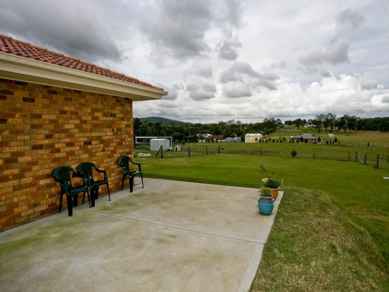 11 Loch Gogle Drive, Woodville NSW 2321