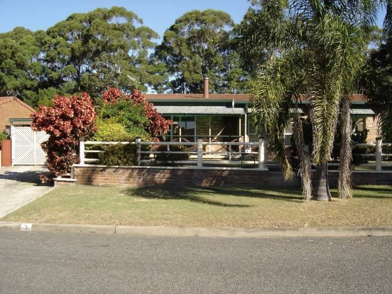 3 Gow Place, Laurieton NSW 2443