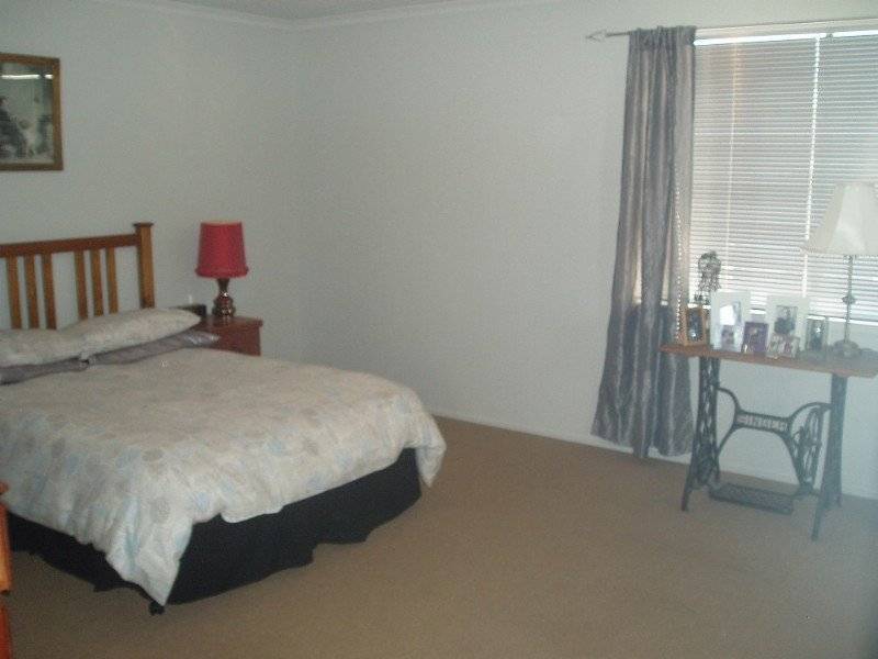 13 Snowbush Terrace, Point Cook VIC 3030