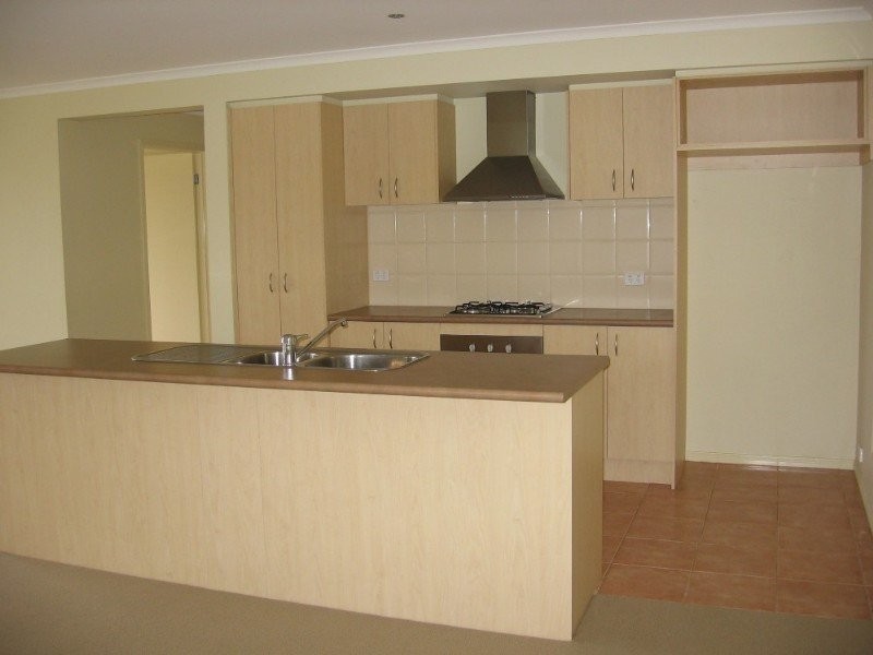 202 Thames Blvd, Tarneit VIC 3029