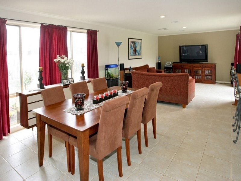 37 Neptune Drive, Point Cook VIC 3030