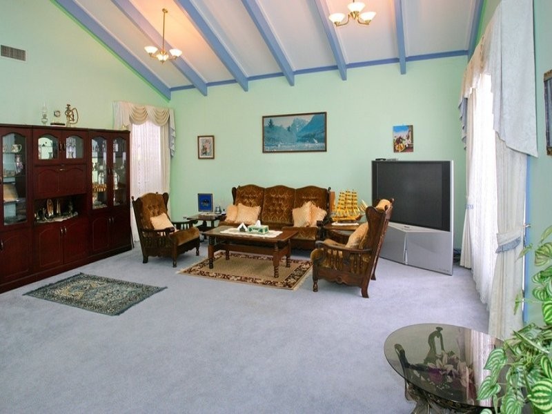 2 Henshaw Court, Werribee VIC 3030