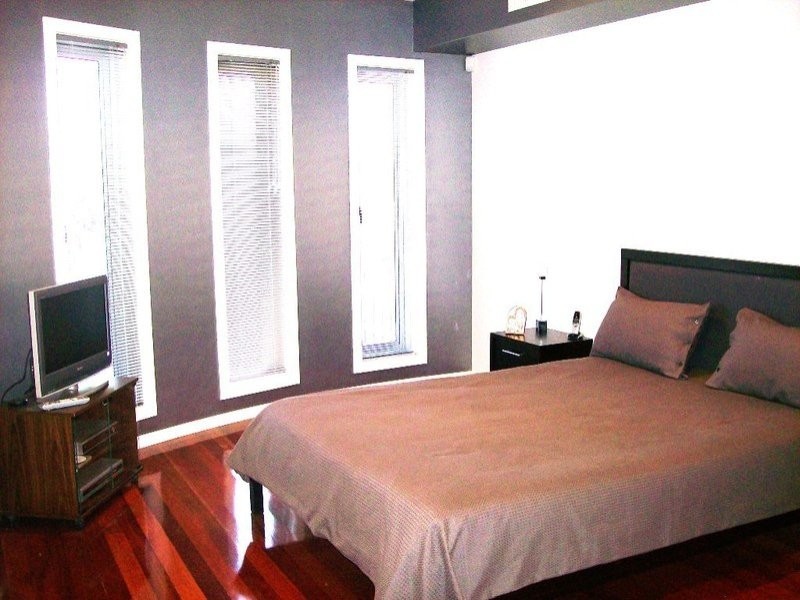 6 Reddrop Court, Altona Meadows VIC 3028