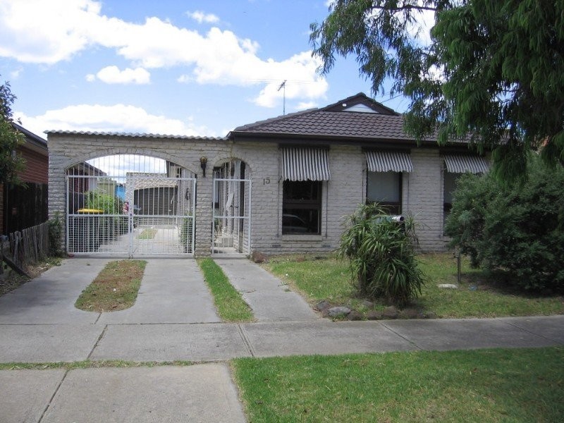15 Powlett St, Altona Meadows VIC 3028