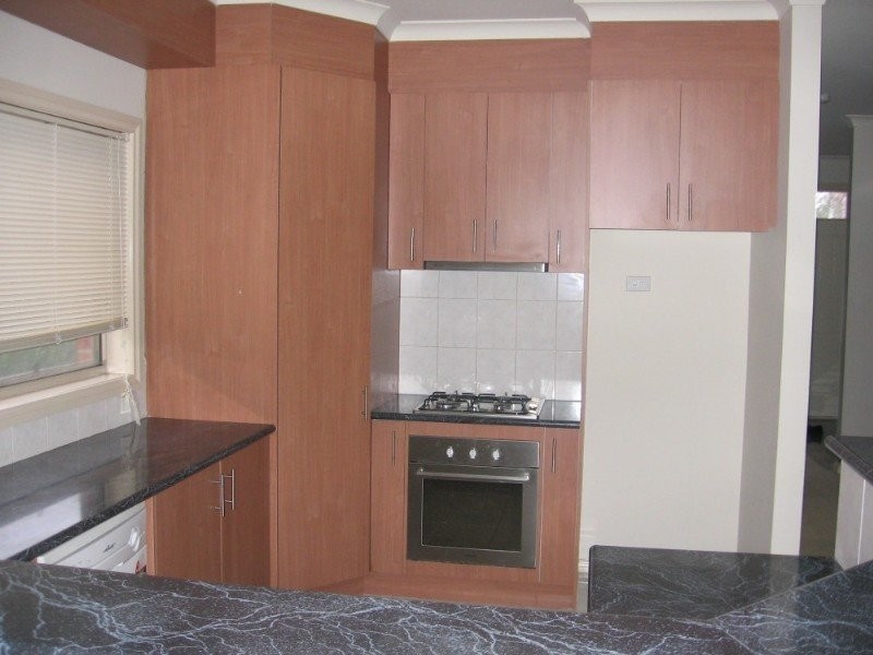 13 Friar Park, Point Cook VIC 3030
