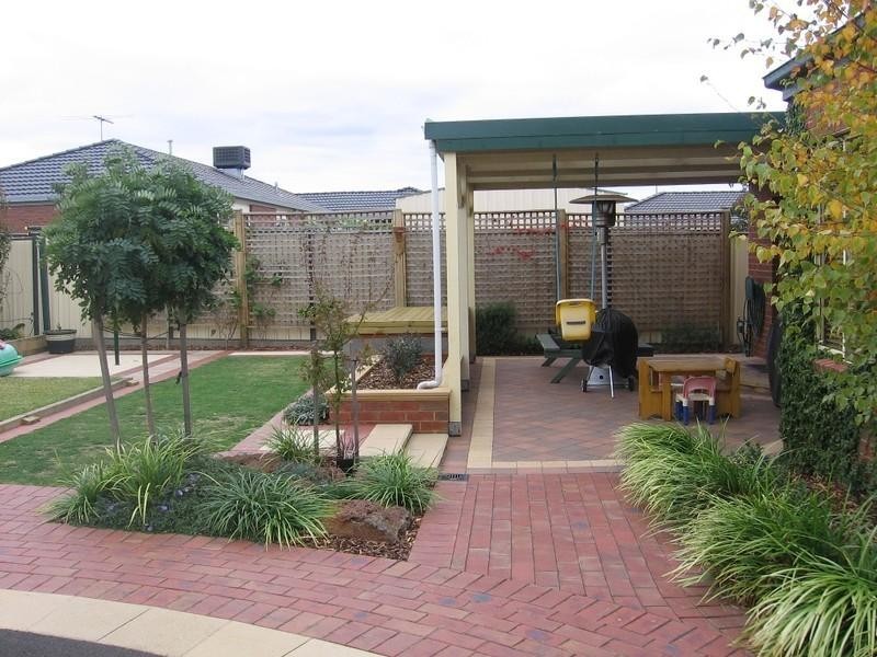 10 WHITFIELD COURT, Truganina VIC 3029