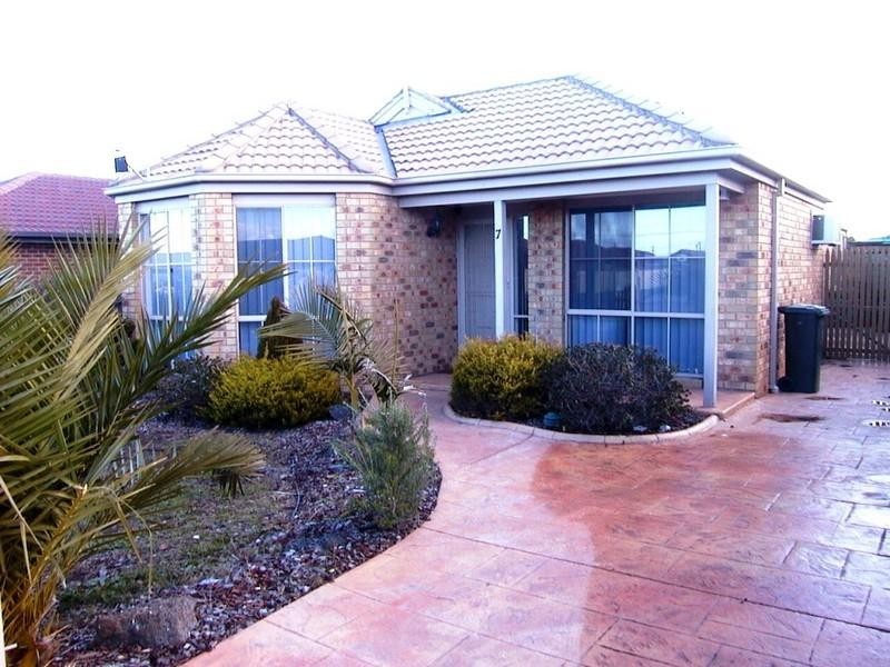 7 Lynch  Court, Altona Meadows VIC 3028
