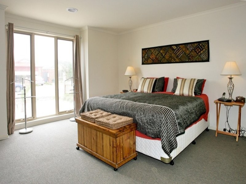 37 NEPTUNE DRIVE, Point Cook VIC 3030