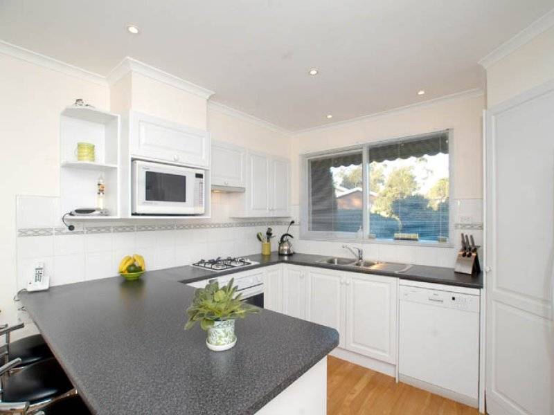 23 Lascelle Drive, Vermont South VIC 3133