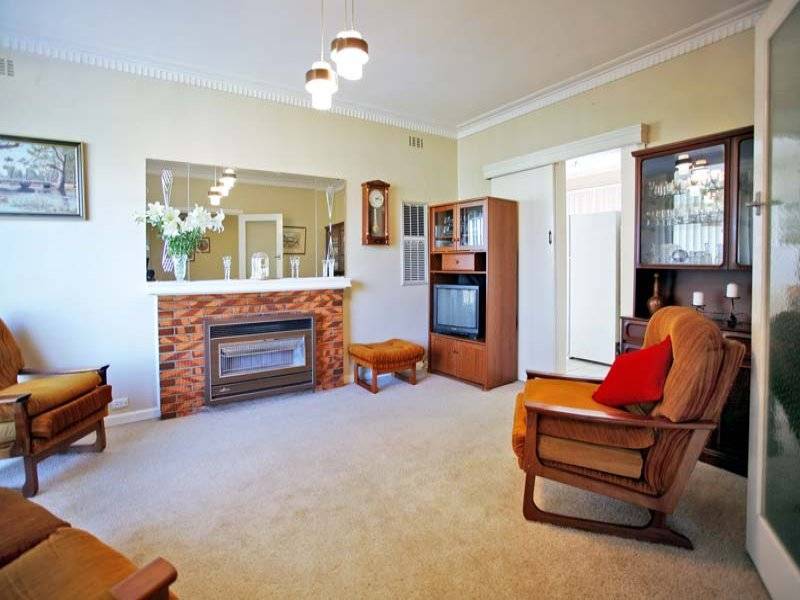 1 Shafer Road, Blackburn North VIC 3130