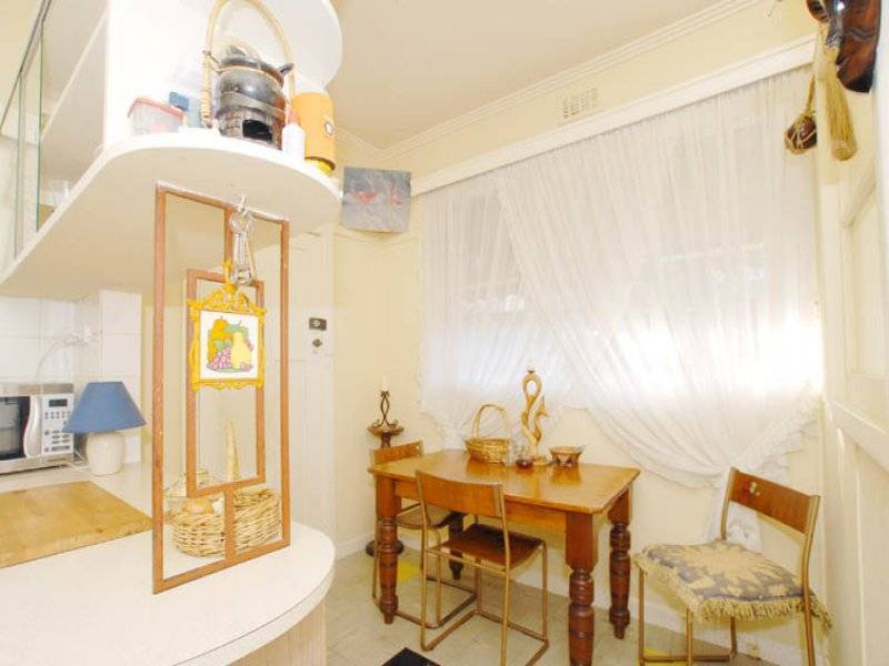 4 Queen Street, Blackburn VIC 3130