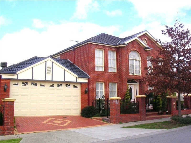 22 Monash Grove, Blackburn South VIC 3130