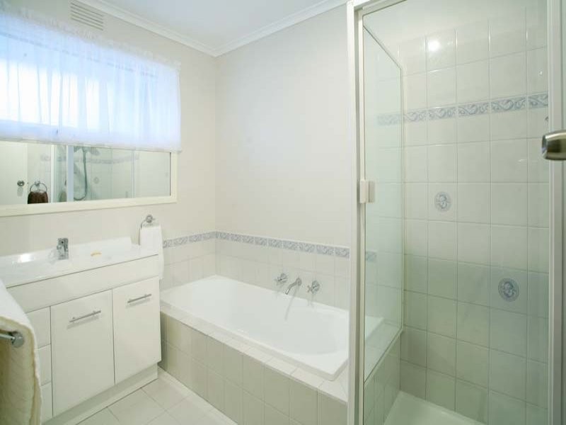 8 Mahala Court, Blackburn South VIC 3130