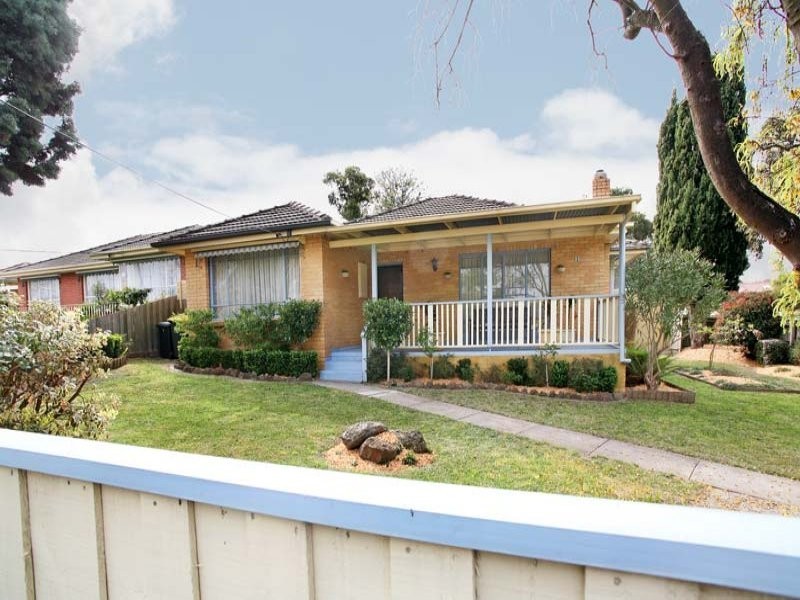 1 Adrian Avenue, Blackburn South VIC 3130