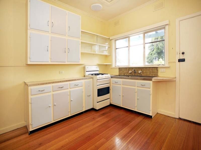 11 Sussex Street, Blackburn North VIC 3130