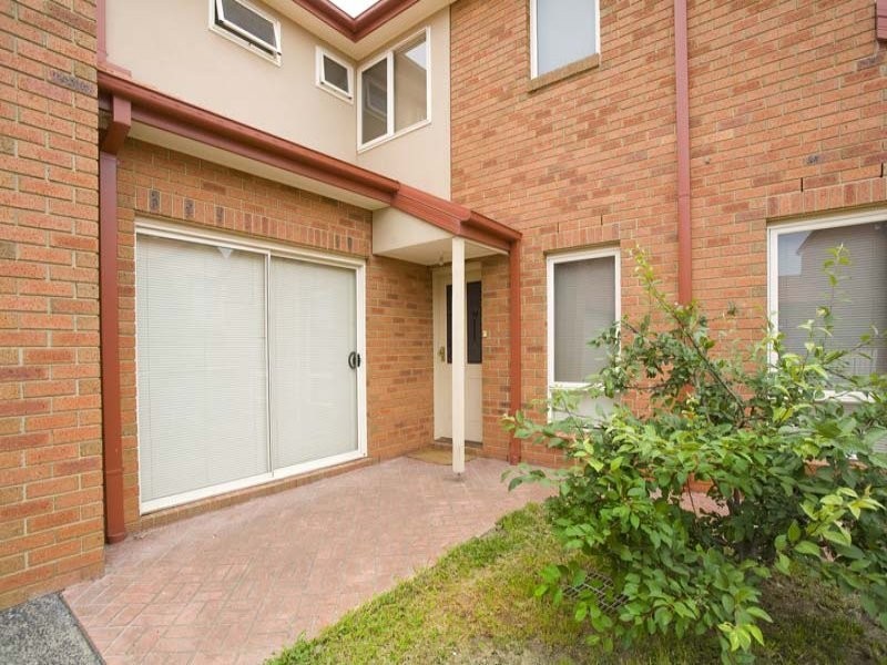 7/1 McKelvie Court, Glen Waverley VIC 3150