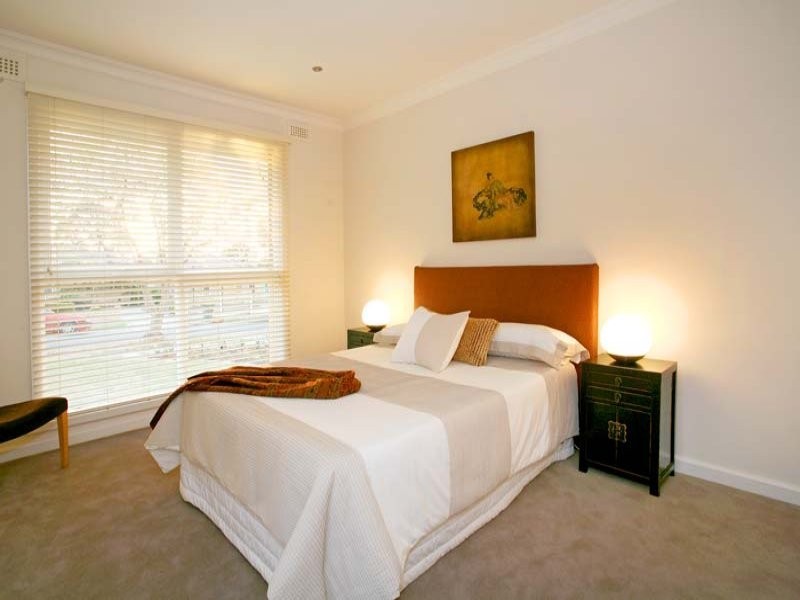 25 Longbrae Avenue, Forest Hill VIC 3131