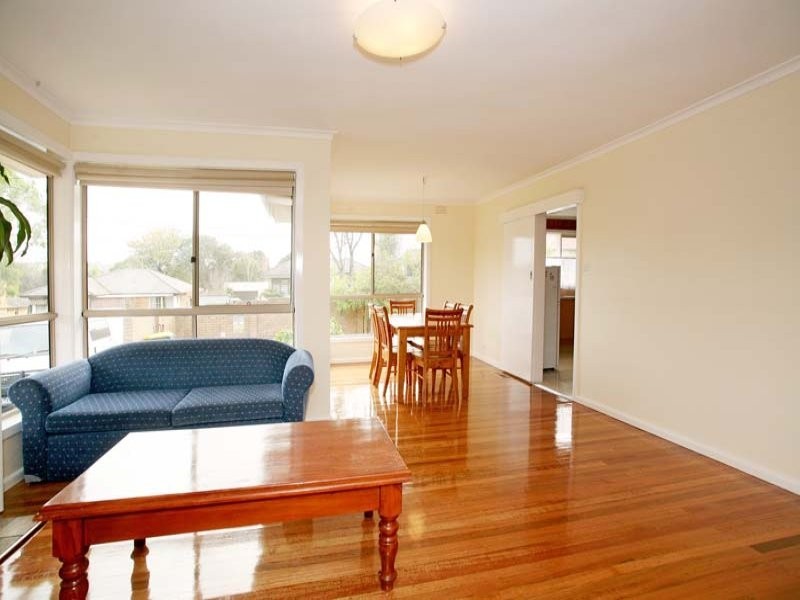 33 Toogoods Rise, Box Hill North VIC 3129