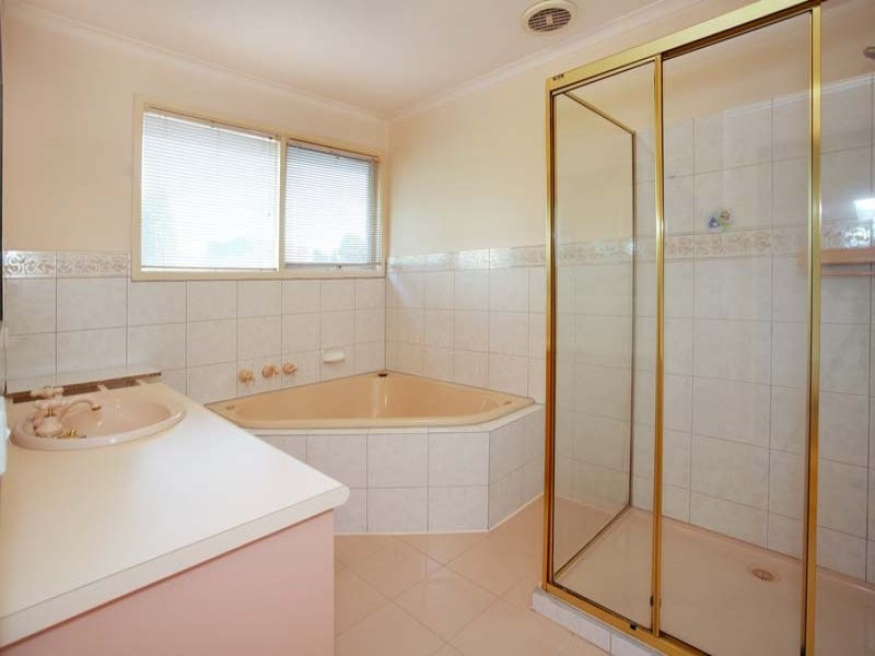 7 Jessica Close, Wantirna South VIC 3152